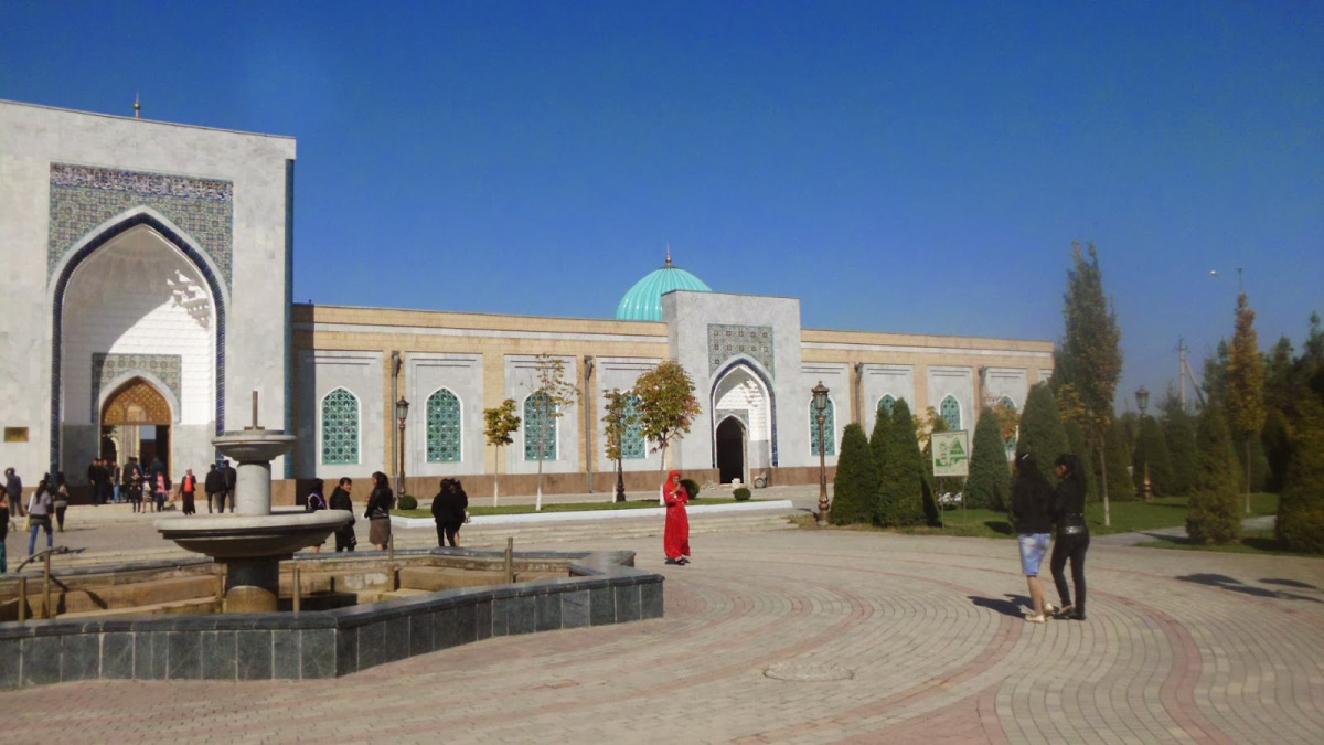 backpacking uzbekistan